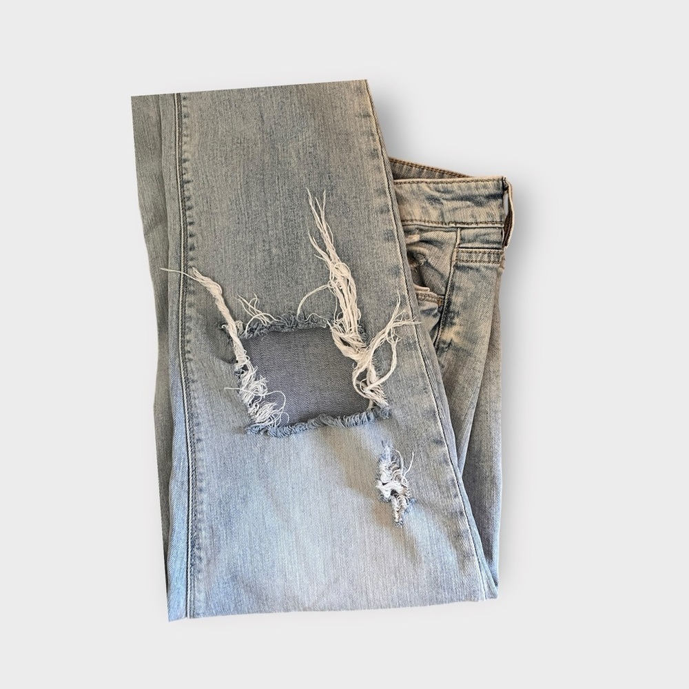 Studio Blue Distressed Light Wash Straight Jeans – Size 31 - Picture 5 of 6